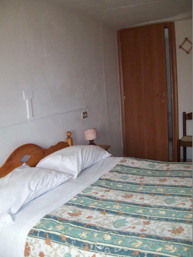 Albergo Casa Del Romano Fascia Exterior foto